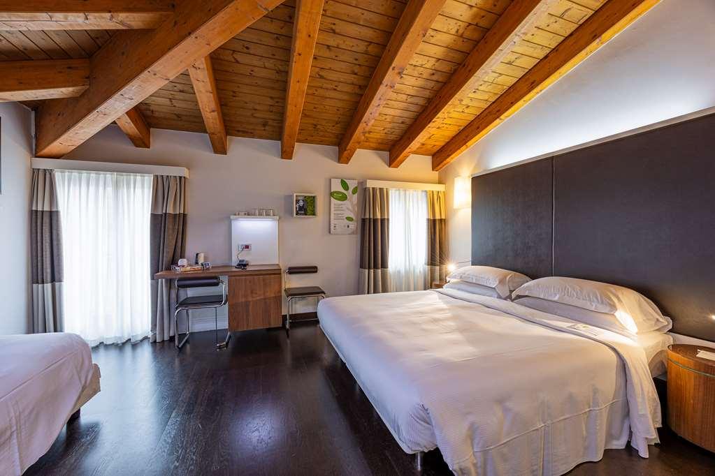 Best Western Plus Hotel De Capuleti Verona Szoba fotó